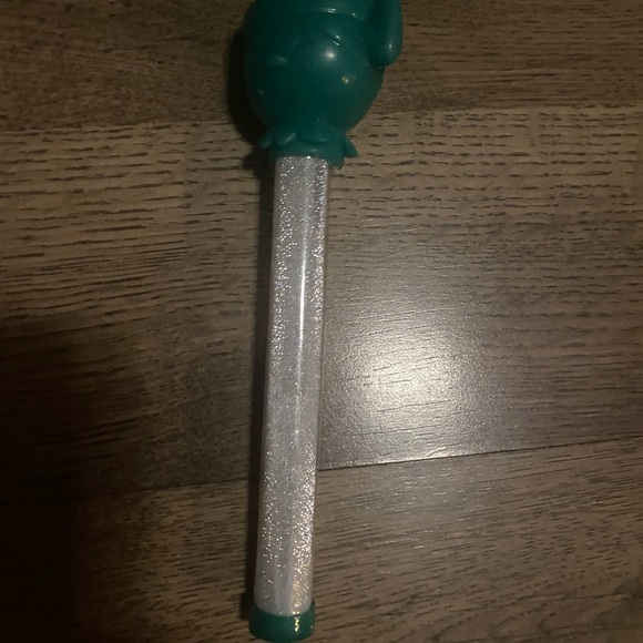 Light up elf wand… - Picture 2 of 7